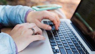 开云体育手机版下载-压哨进攻中节奏掌握的重要性解析，压哨进场什么意思