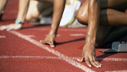 开云体育官网-沃尔夫斯堡快速推进撬动对方防线漏洞，沃尔夫斯堡市